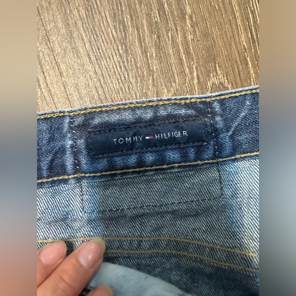 Vintage TOMMY HILFIGER Bootcut Jeans Men's
W33/L32 Fade Effect Whiskers Zip Fly - Picture 10 of 12